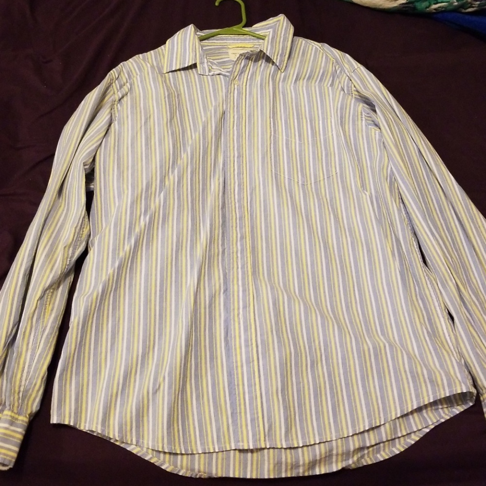 American Eagle Large button uo